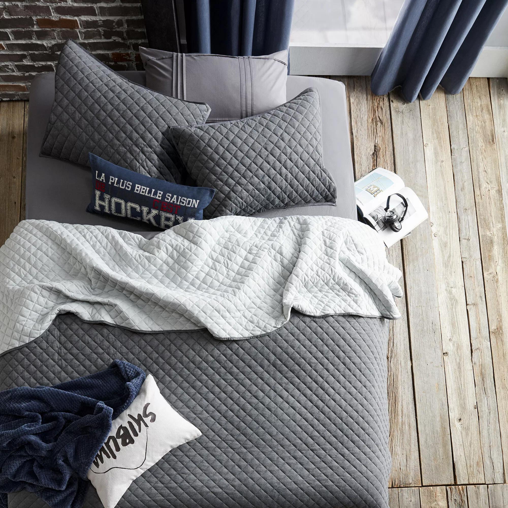 Collection Damien - Ensemble de couvre-lit réversible en jersey