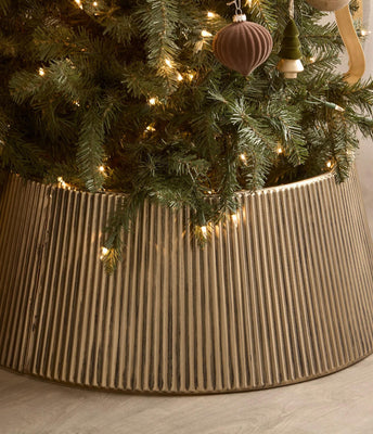 Christmas Ornaments & Tree Skirts