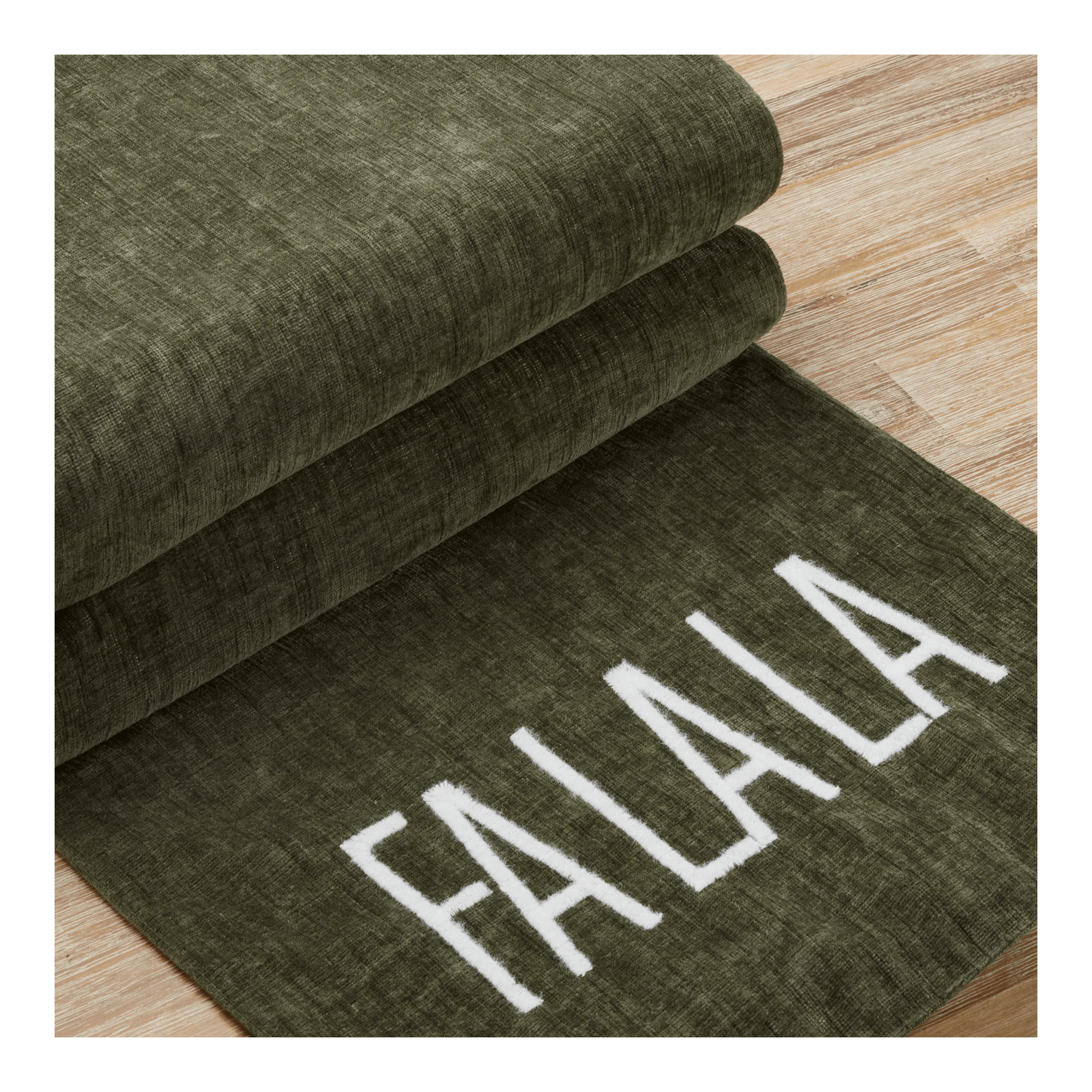 Chemin de table en velours Fa La La