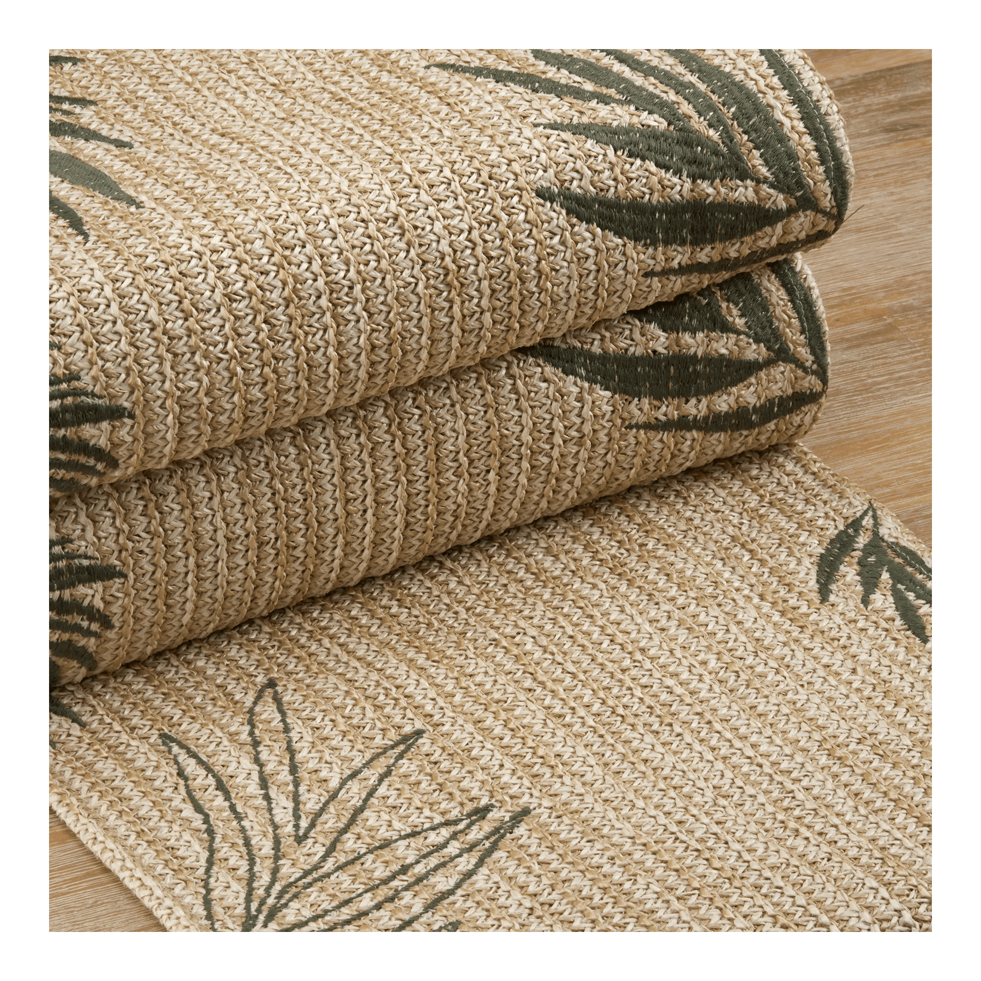 chemin de table d'extérieur feuilles tropicales