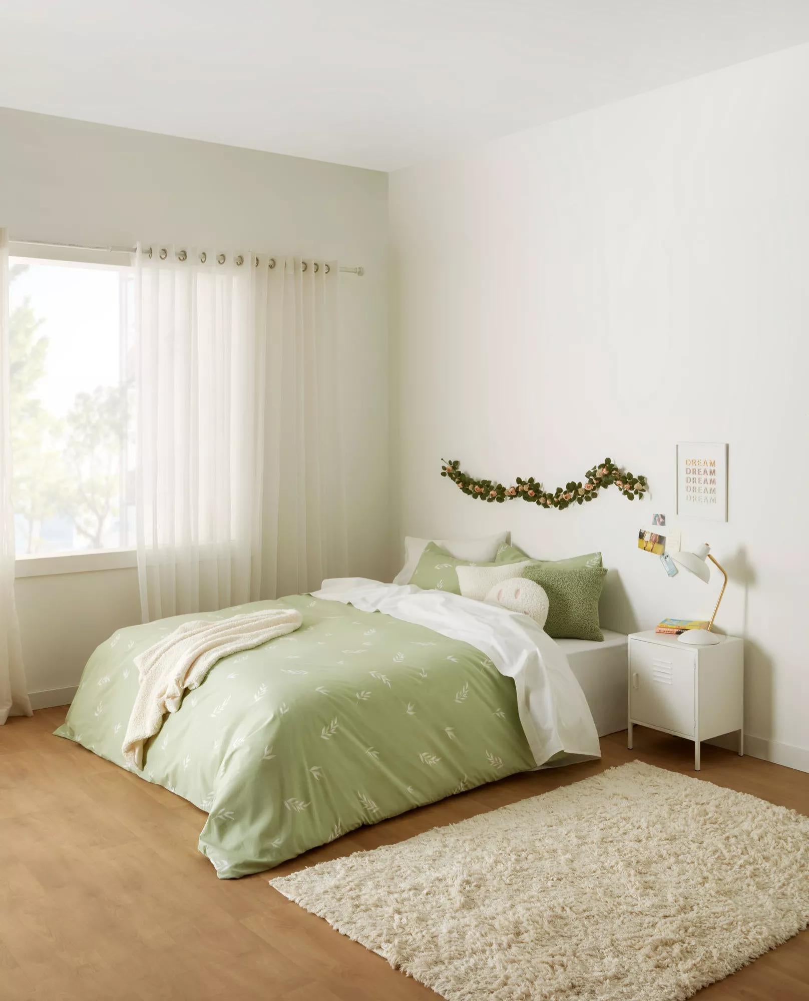 Fiori Leaf Print Duvet Cover Set