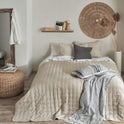 Collection Quin - Ensemble de couvre-lit 3 pièces Beige